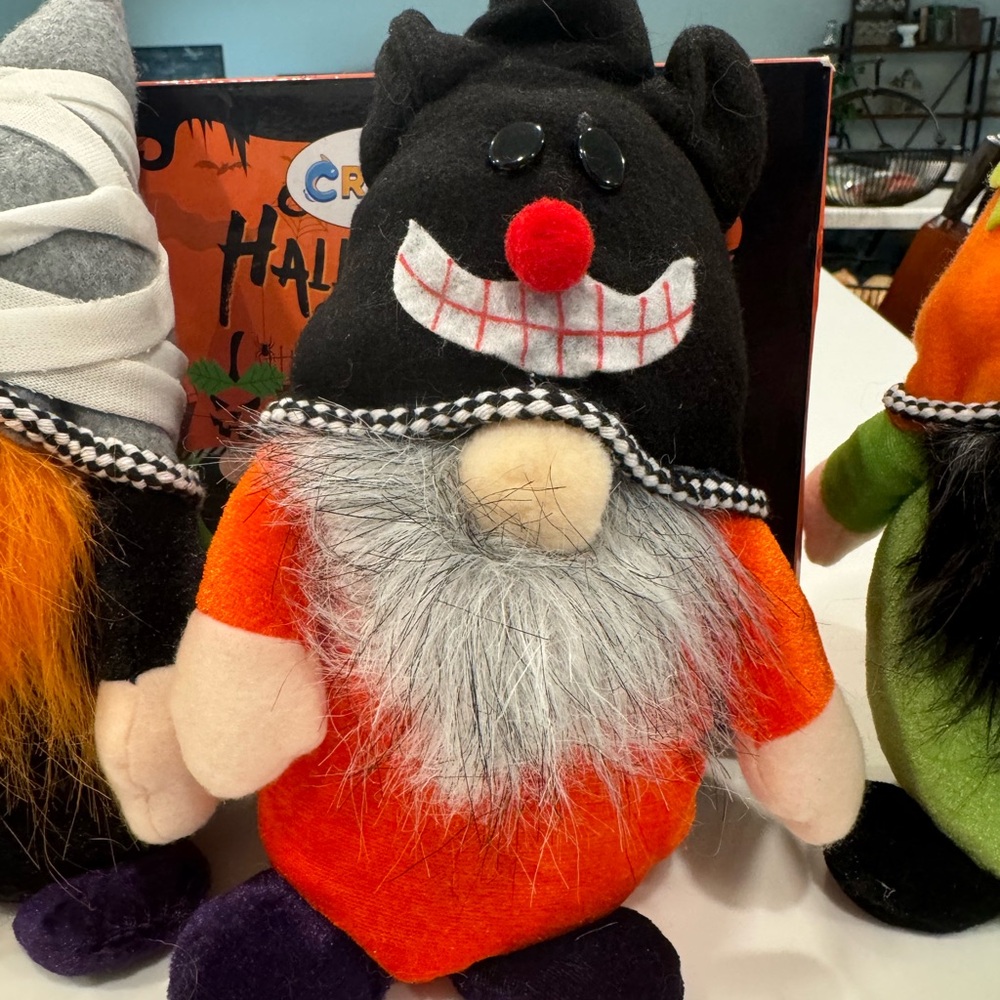 NWT set of 3 Plush Halloween Gnomes In Box - Picture 7 of 10
